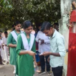 ଉପଜିଲ୍ଲାପାଳଙ୍କ ମହାନତା, ନିଜ ଗାଡ଼ିରେ ପରୀକ୍ଷା କେନ୍ଦ୍ରକୁ ଦୁଇ ପରୀକ୍ଷାର୍ଥୀଙ୍କୁ ପଠାଇଲେ